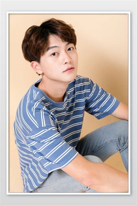 magbigay ng gwapo na lalaki para sakin .